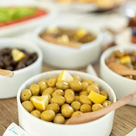 Deniz Kabugu Hotel 2*